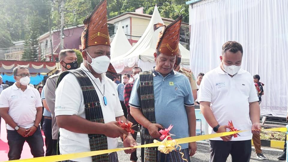 Bupati Simalungun Resmikan Stasiun Pengisian Kendaraan Listrik Umum (SPKLU) PLN ULP Parapat