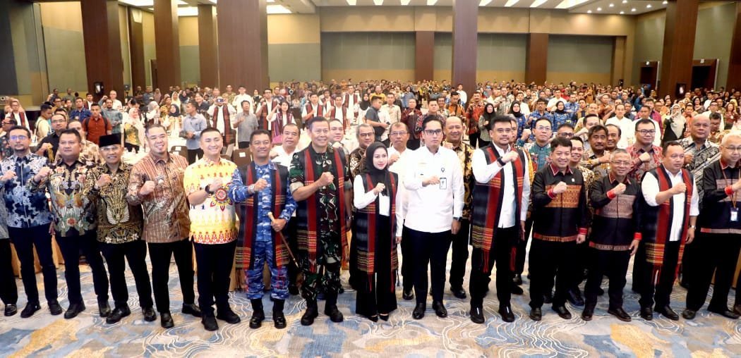 Bupati Simalungun Tandatangani Nota Kesepahaman Pengelolaan Data dengan BPS RI di Medan