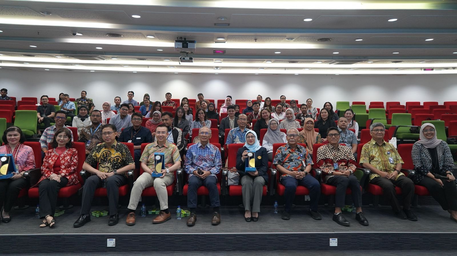 Perkuat Praktik Industri Hijau, UPER Gelar Green Chemistry for Industrial Excellence 2025