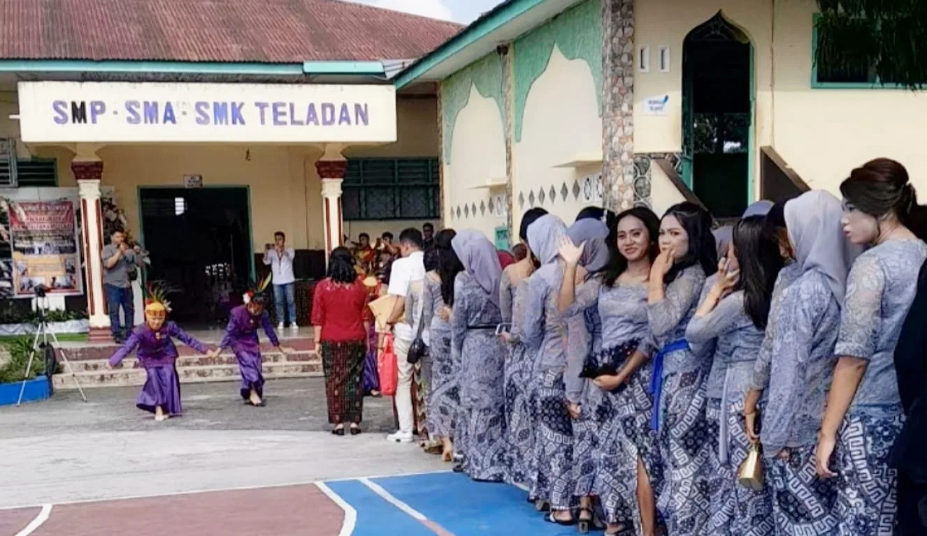 Ke 6 Kalinya SMK Swasta Teladan Pematangsiantar Kembali Berangkatkan Siswa Lulusan Alfamart Class ke Dunia Kerja