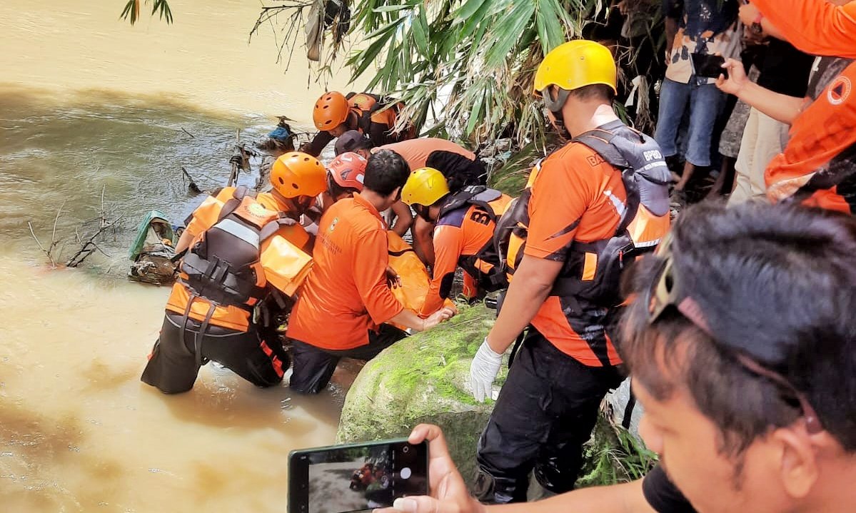Dua Hari Pencarian, Korban Hanyut di Sungai Tanjung Pinggir Berhasil Ditemukan