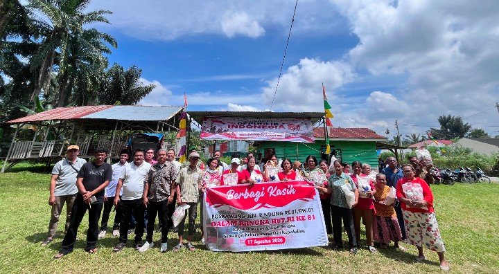 Semarak HUT RI ke-81, Poskamling Jalan Rindung Gelar Aksi "Berbagi Kasih"
