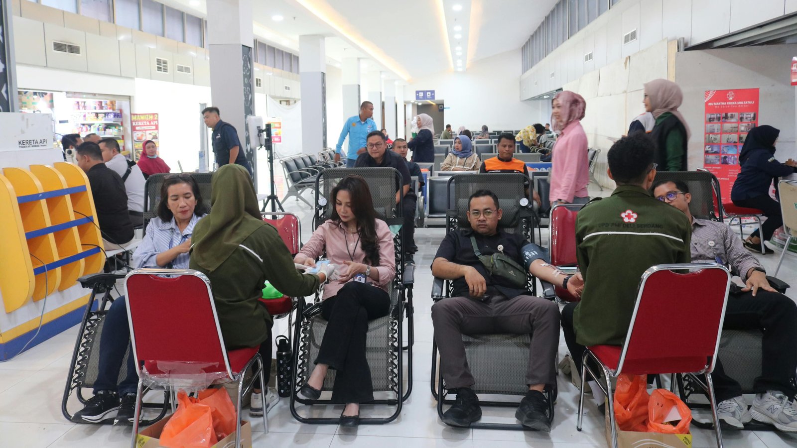 Jelang HUT ke-81, KAI Sumut dan PMI Gelar Aksi Donor Darah dan Cek Kesehatan Gratis