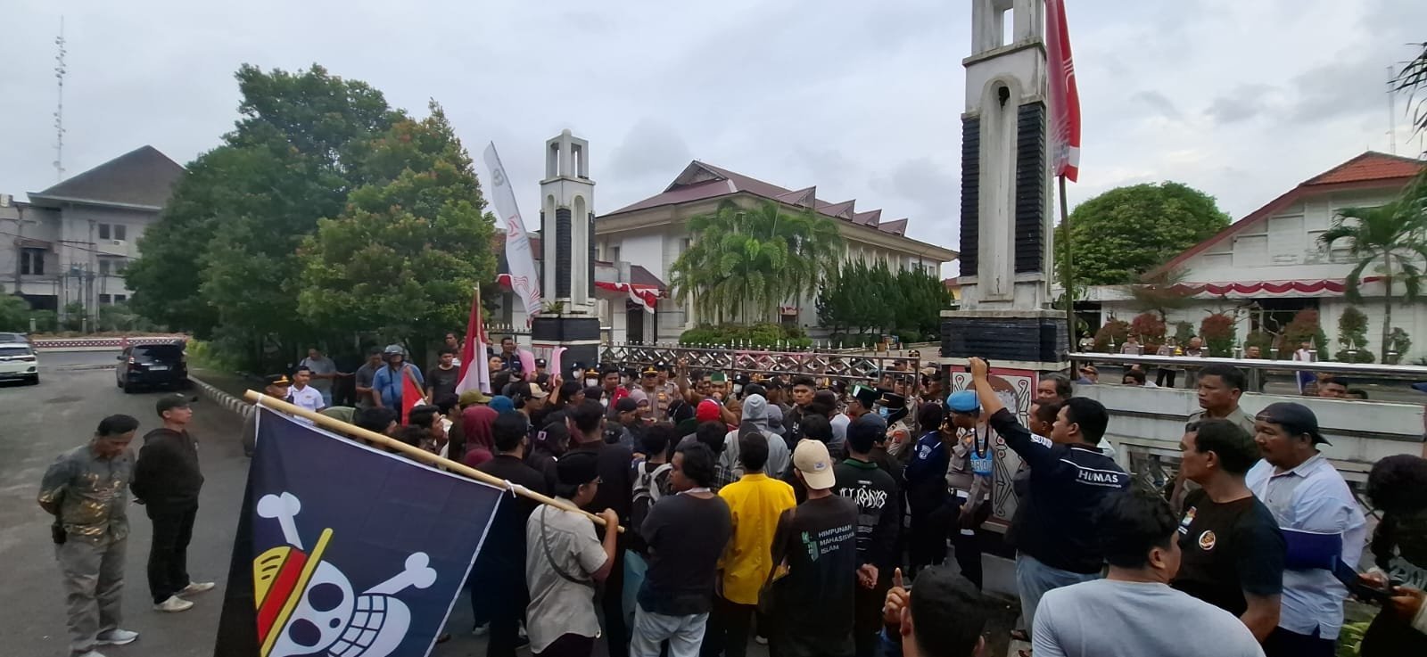 Tolak RUU Pilkada, Aliansi Mahasiswa Siantar Bersatu Unjuk Rasa