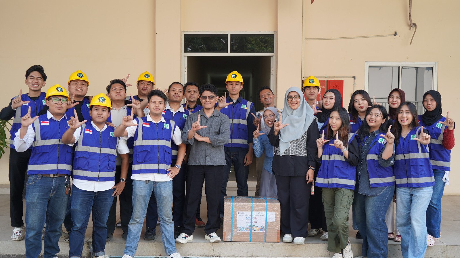 Hadapi Variasi Ukuran Produk Tekstil, Mahasiswa UPER Rancang Alat Bantu Quality Control
