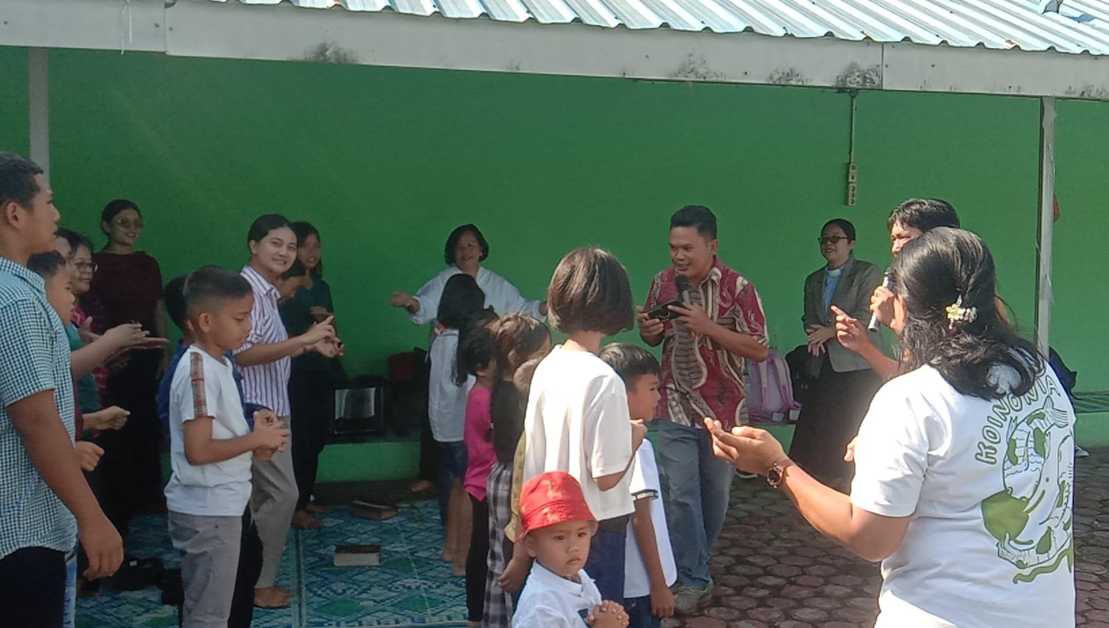 Keseruan ASM Beringin Permai saat mengikuti kebaktian lapangan