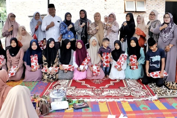 TP PKK Kabupaten Simalungun Apresiasi Majelis Taklim Al-Ikhlas Nagori Padang Mainu