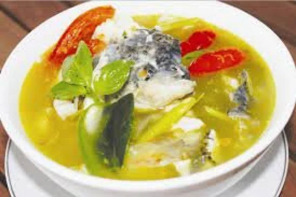 Resep dan Cara Membuat Sup Ikan Gurame Bening Asam Manis Pedas