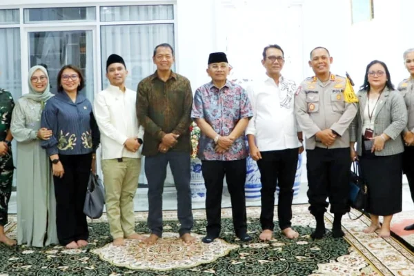 Halal Bihalal Ketua DPRD Simalungun, Bupati Anton: Majukan Simalungun Harus Bersama Semua