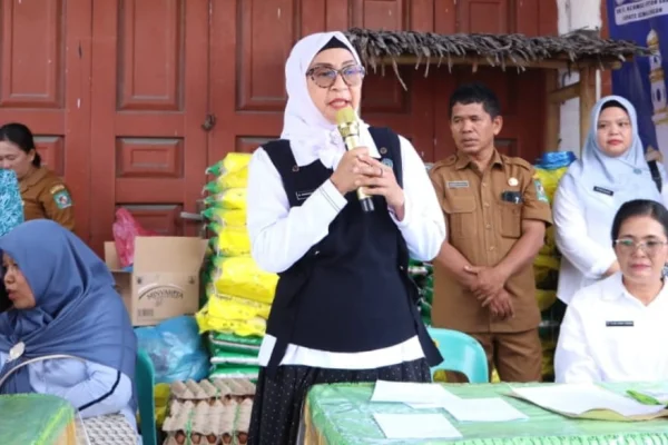 Melalui GPM, Ketua TP PKK Simalungun Ajak Masyarakat Manfaatkan Pekarangan Rumah dengan Tanaman Bermanfaat