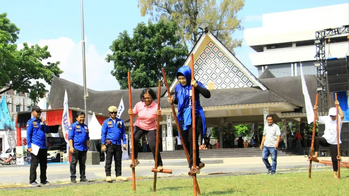 Dimalam Puncak HUT Siantar ke-153, ISDMI (Ikatan Senam Dance Mix Indonesia) Borong Hadiah Perlombaan