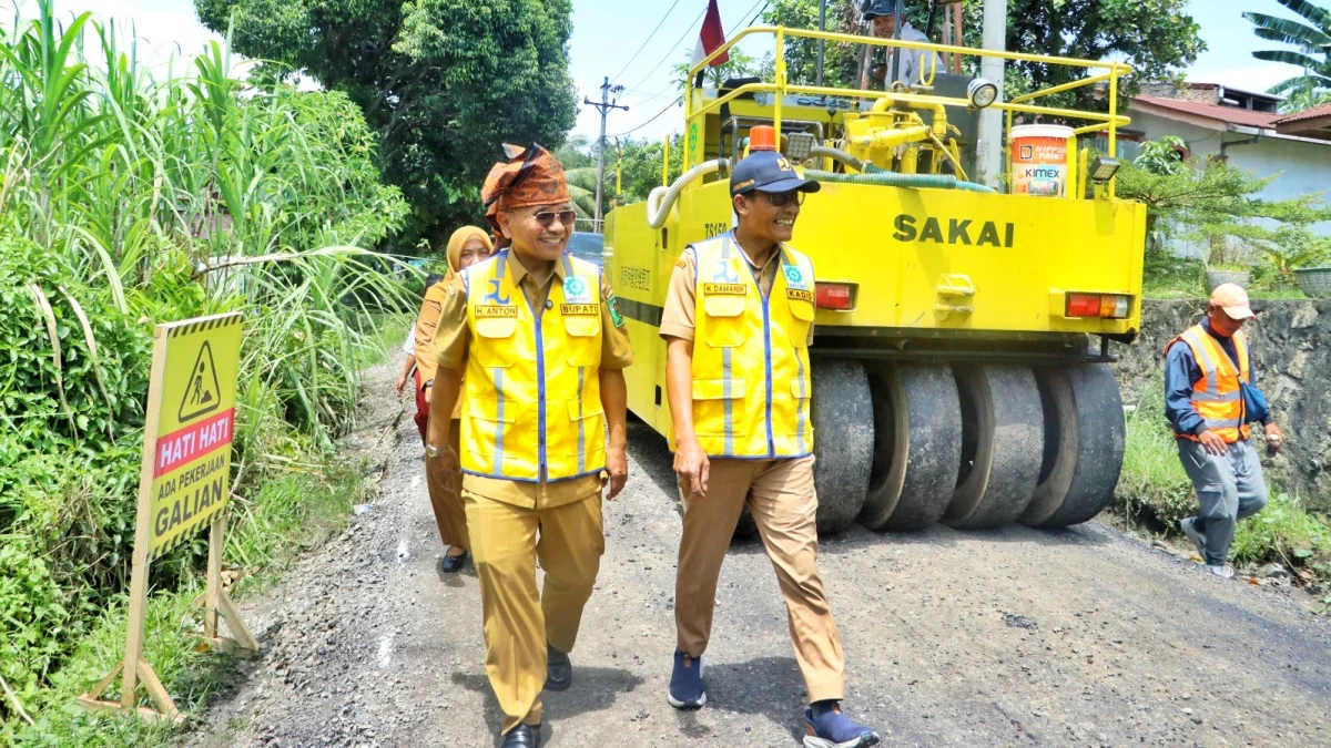 Bupati Simalungun Tinjau Pengaspalan Ruas di Kecamatan Gunung Maligas, Pastikan Infrastruktur Berkualitas