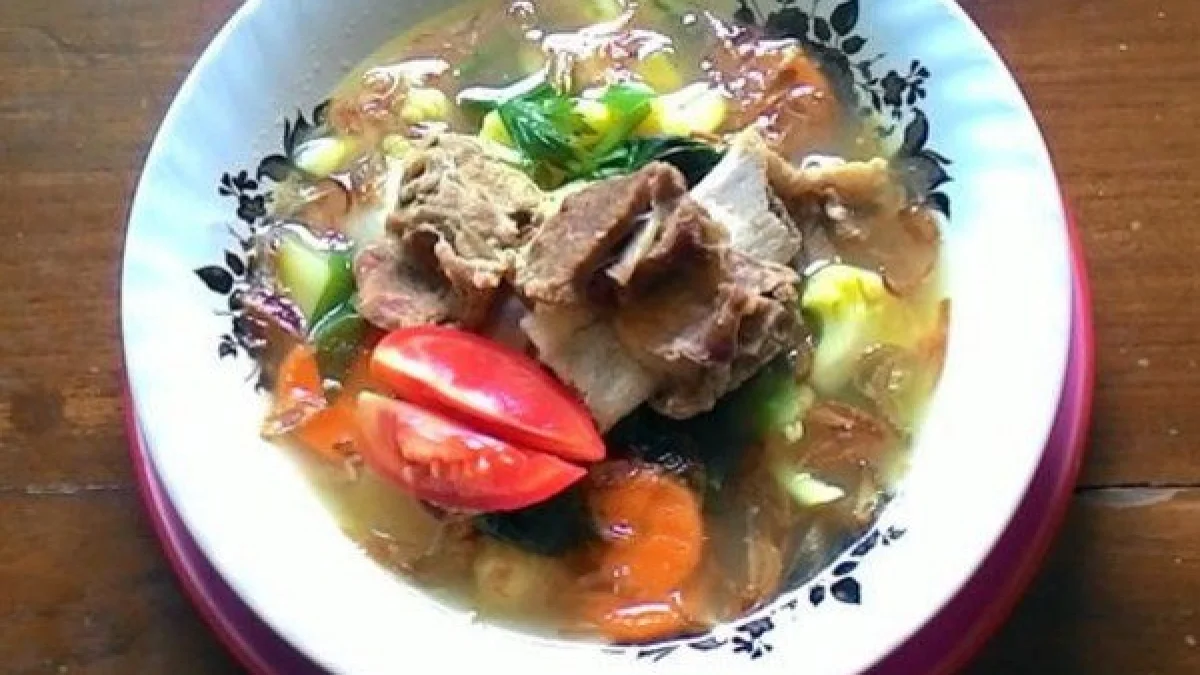 Resep Sop Daging Sapi Empuk dengan Kuah Bening yang Gurih dan Harum