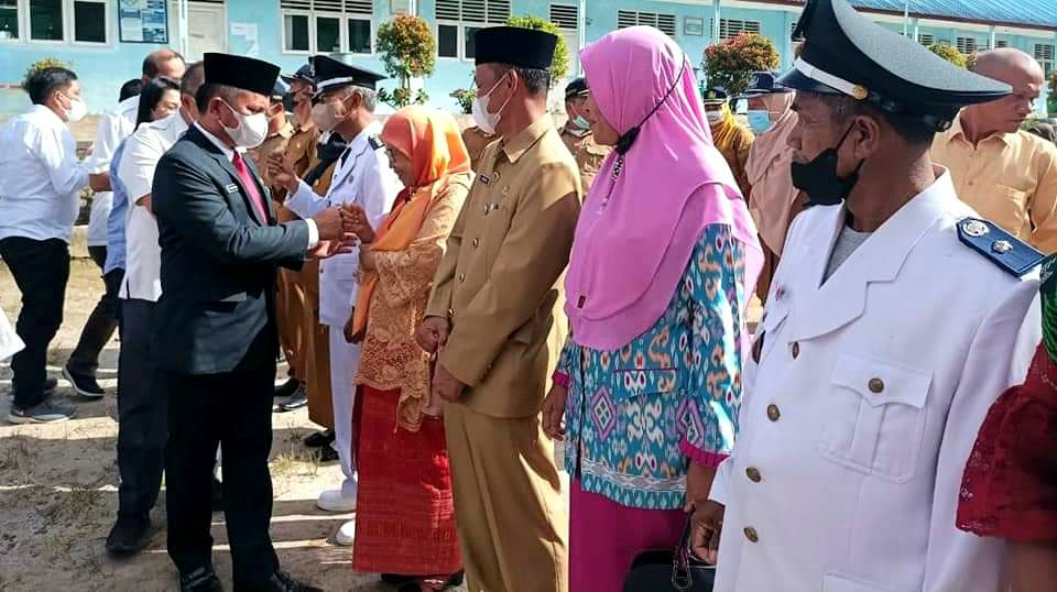Bupati Simalungun Lantik 52 Jabatan Administrator dan Pengawas, 81 Kepala SD dan 2 Jabatan Fungsional Tenaga Kesehatan