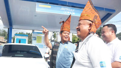 Bupati Simalungun Resmikan Stasiun Pengisian Kendaraan Listrik Umum (SPKLU) PLN ULP Parapat