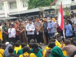 Ratusan Mahasiswa Dari Berbagai Perguruan Tinggi di Kota Pematangsiantar Kembali Unjuk Rasa Tolak Kenaikan Harga BBM