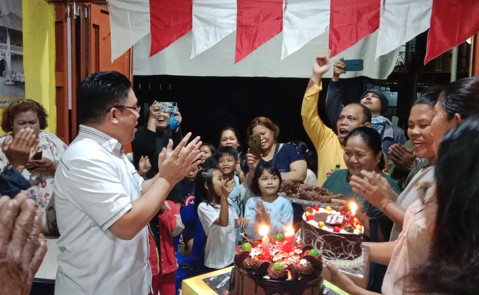 Ratusan Warga dan Mama-Mama Rempong Gemparkan Rumah Juang Patar Luhut Panjaitan