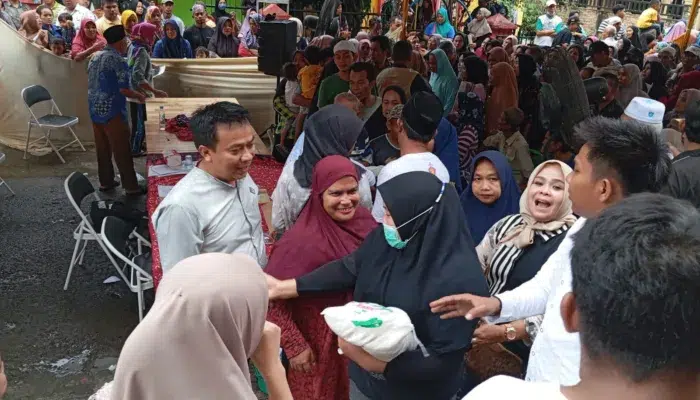 Caleg Gerindra DPRD Kota Medan, H Zulkarnaen SKM Salurkan 25 Ton Beras ke Masyarakat