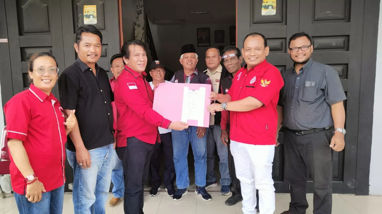 Robinson Sitorus Mantapkan Langkah Ambil Formulir Pendaftaran Balon Bupati Toba PDIP, Terjawab Sudah Keraguan Masyarakat!