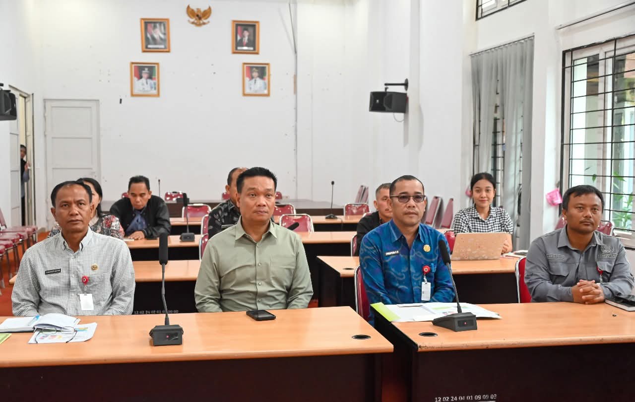 Bupati Humbahas Ikuti Rakor Evaluasi Capaian Program TB Tahun 2025 Melalui Vidcon