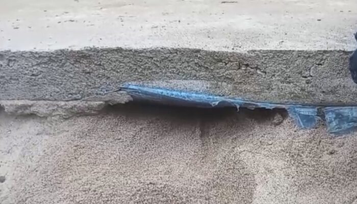 Rabat Beton di Tempel Jaya Bosar Maligas Diduga Menyimpang: Ketebalan Berkurang, Komposisi Cor Tak Sesuai