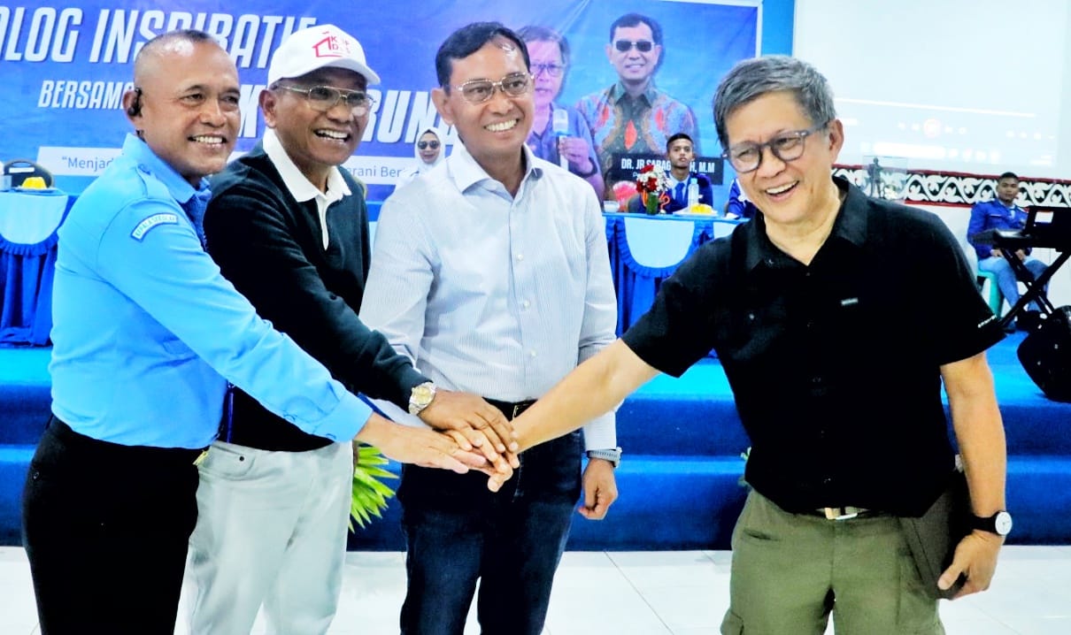 Hadiri Dialog Inspiratif di SMA Plus Efarina: Bupati Simalungun Berpesan Kepada Taruna Agar Bersemangat dan Berprestasi