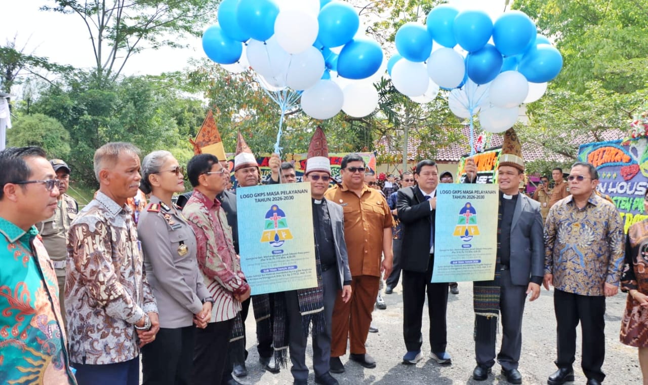 Hadiri Open House GKPS, Sekda Ajak Jemaat GKPS Bersama Membangun Dengan Semangat Baru Menuju Simalungun Maju