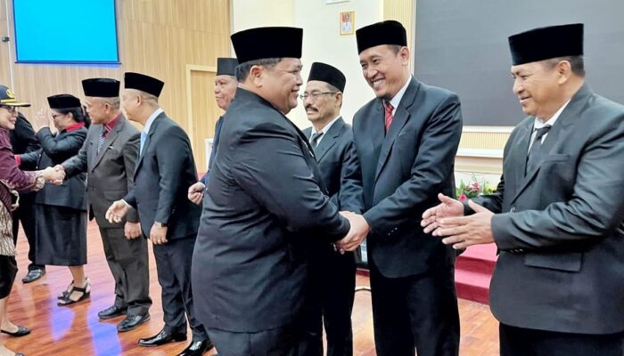 Pemkab Simalungun Lantik Dewan Pendidikan Kabupaten: Langkah Peningkatan Sumber Daya Manusia di Daerah