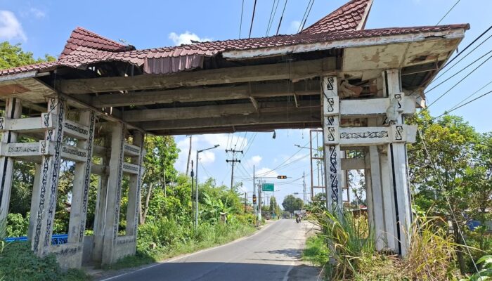 Pemkab Simalungun Ambil Langkah Strategis, Bongkar Gapura Perbatasan Siantar-Saribudolok Demi Kelancaran Lalu Lintas