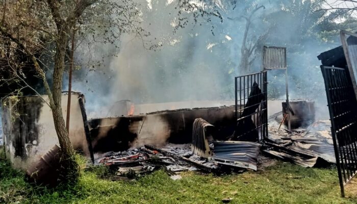 Pemkab Simalungun Salurkan Bantuan Kepada Korban Bencana Kebakaran di Kecamatan Dolok Batu Nanggar