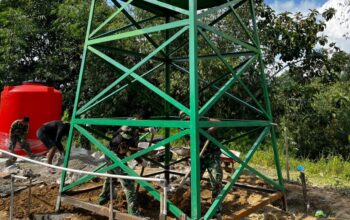 Satgas TMMD Gerak Cepat Pasang Pipa Tandon Sumur Bor, Air Bersih Segera Dinikmati Warga Nagori Limag