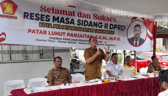 Alexandro Siahaan Jelaskan Sistem Bansos dan Persoalan Sampah saat Reses Patar Luhut Panjaitan